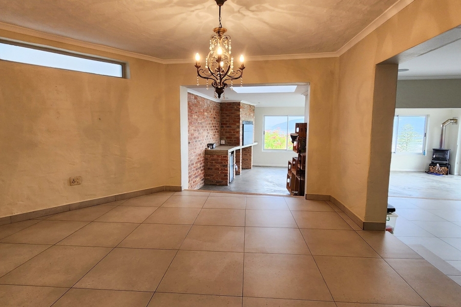To Let 3 Bedroom Property for Rent in Heuwelkruin Western Cape